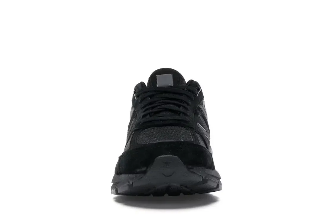 Фото № 2 с приближением к товару «‎New Balance 990v5»