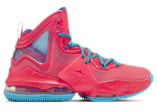 Фото № 1 с приближением к товару «‎Nike LeBron 19 Kings Crown »