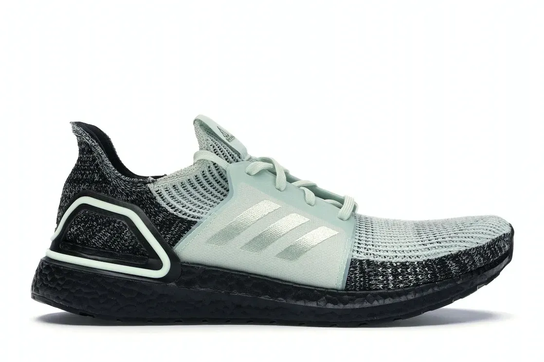 Фото № 1 с приближением к товару «‎adidas Ultra Boost 19 Linen Green»