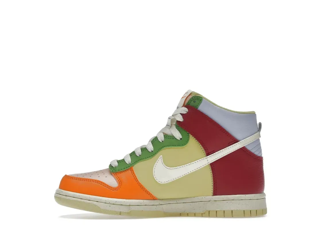 Фото № 3 с приближением к товару «‎Nike Dunk High Next Nature»