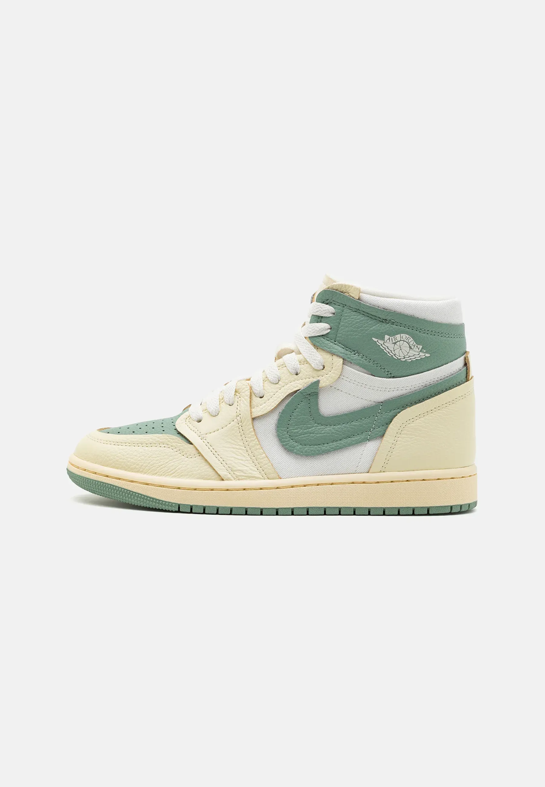 Фото № 1 с приближением к товару «‎AIR JORDAN 1 HIGH METHOD OF MAKE»