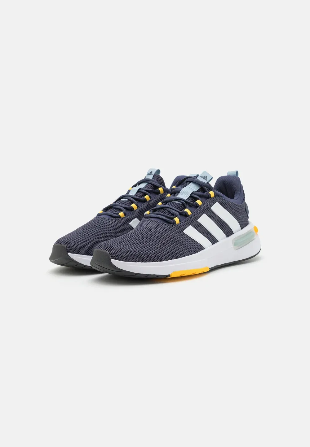 Фото № 2 с приближением к товару «‎RACER TR23»