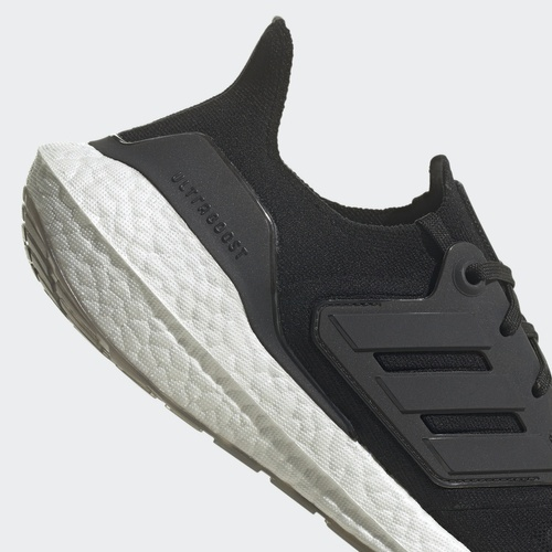 Фото № 3 с приближением к товару «‎adidas Ultraboost 22 Running Shoes Ebony»