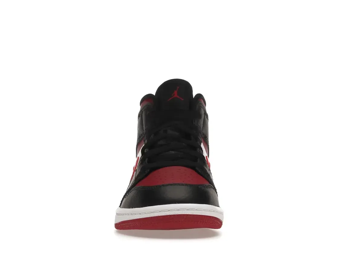 Фото № 2 с приближением к товару «‎Jordan 1 Mid»