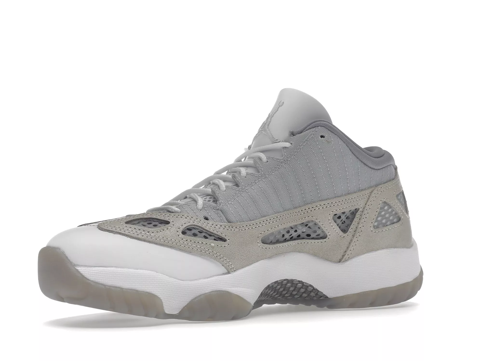 Фото № 4 с приближением к товару «‎Jordan 11 Retro Low IE Light Orewood Brown»