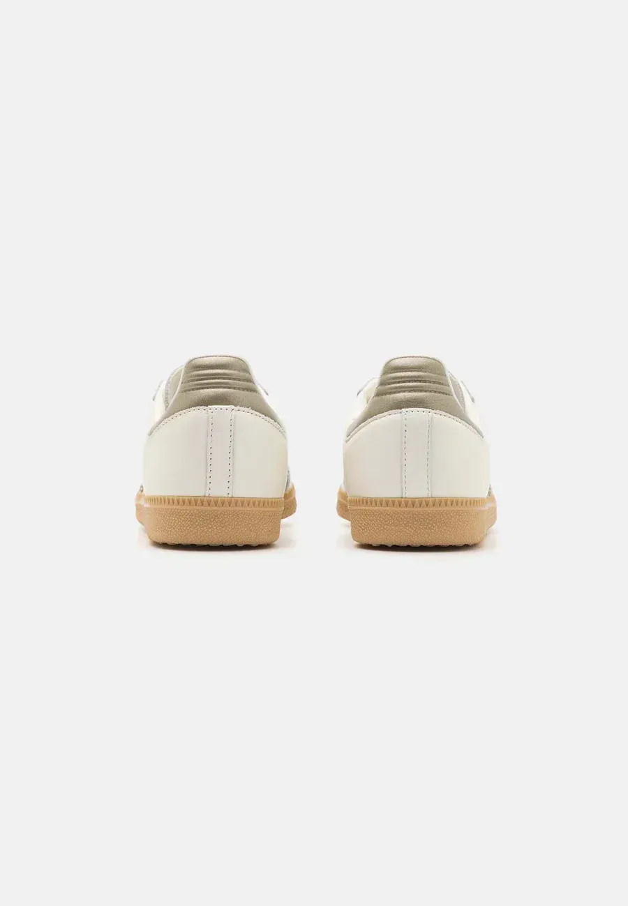 Фото № 3 с приближением к товару «‎SAMBA OG»