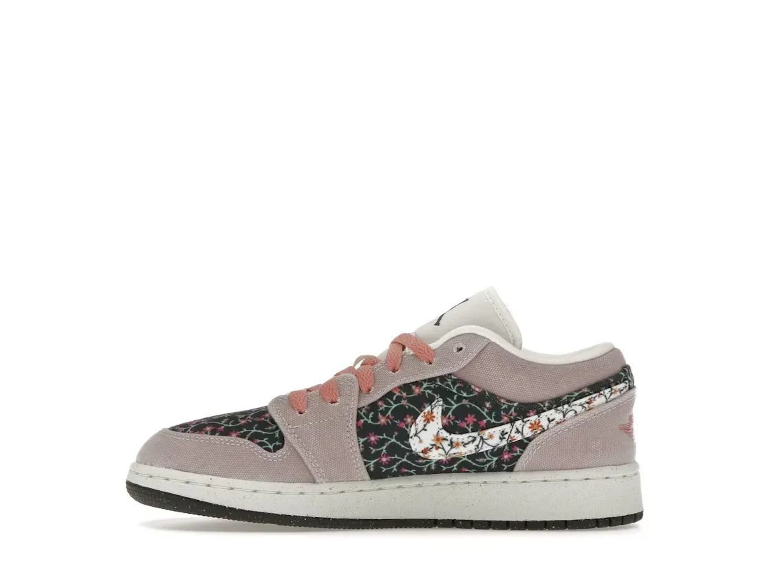 Фото № 3 с приближением к товару «‎Jordan 1 Low SE»