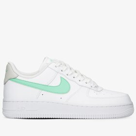 Фото № 1 с приближением к товару «‎Nike Air Force 1 07»