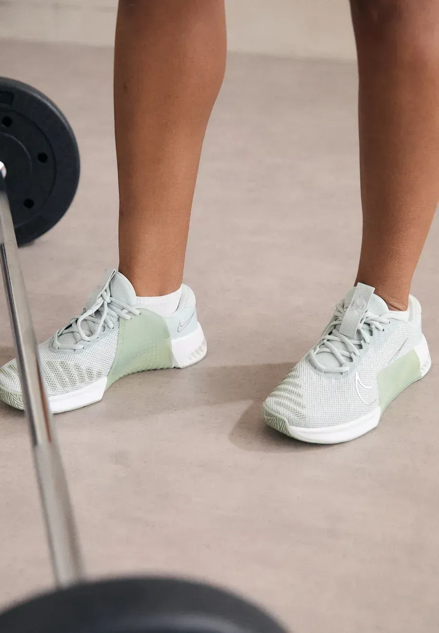 Фото № 1 с приближением к товару «‎METCON 9»