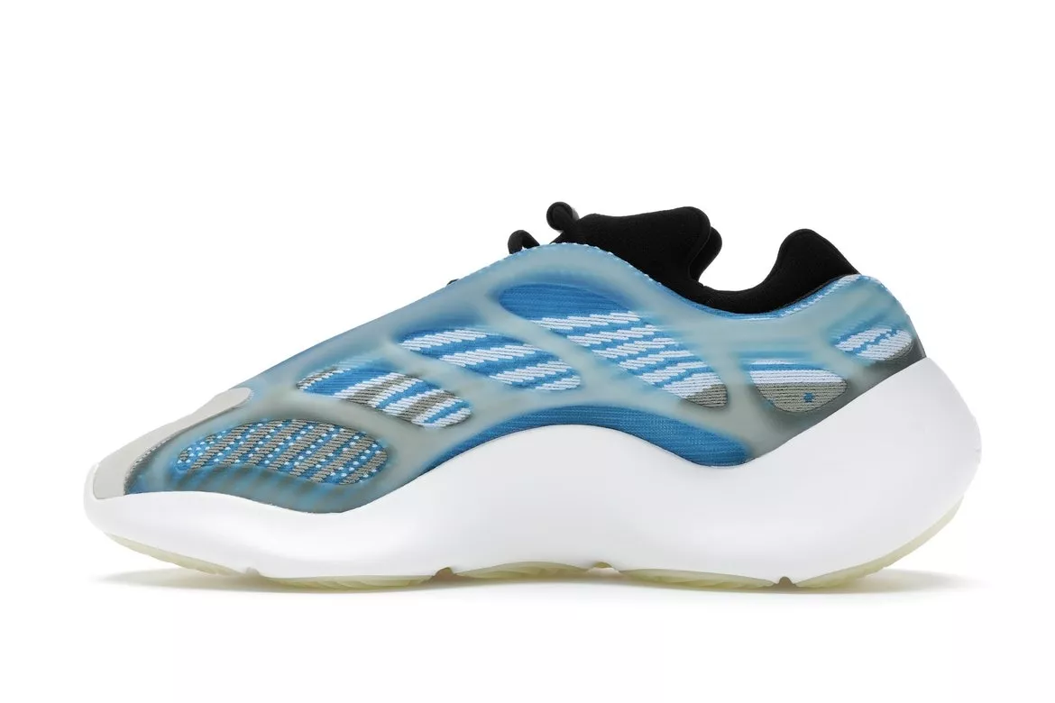 Фото № 6 с приближением к товару «‎adidas Yeezy 700 V3 Arzareth»
