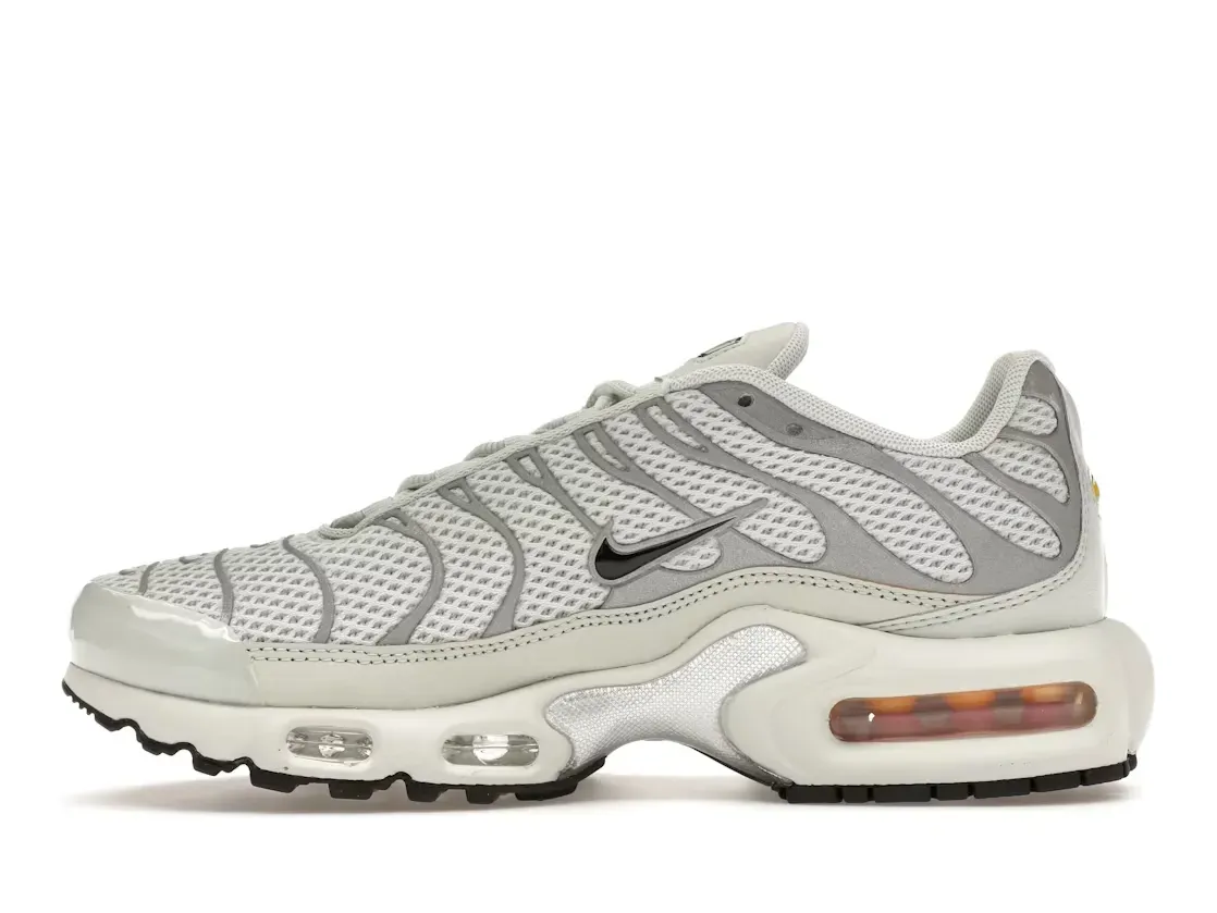 Фото № 3 с приближением к товару «‎Nike Air Max Plus»