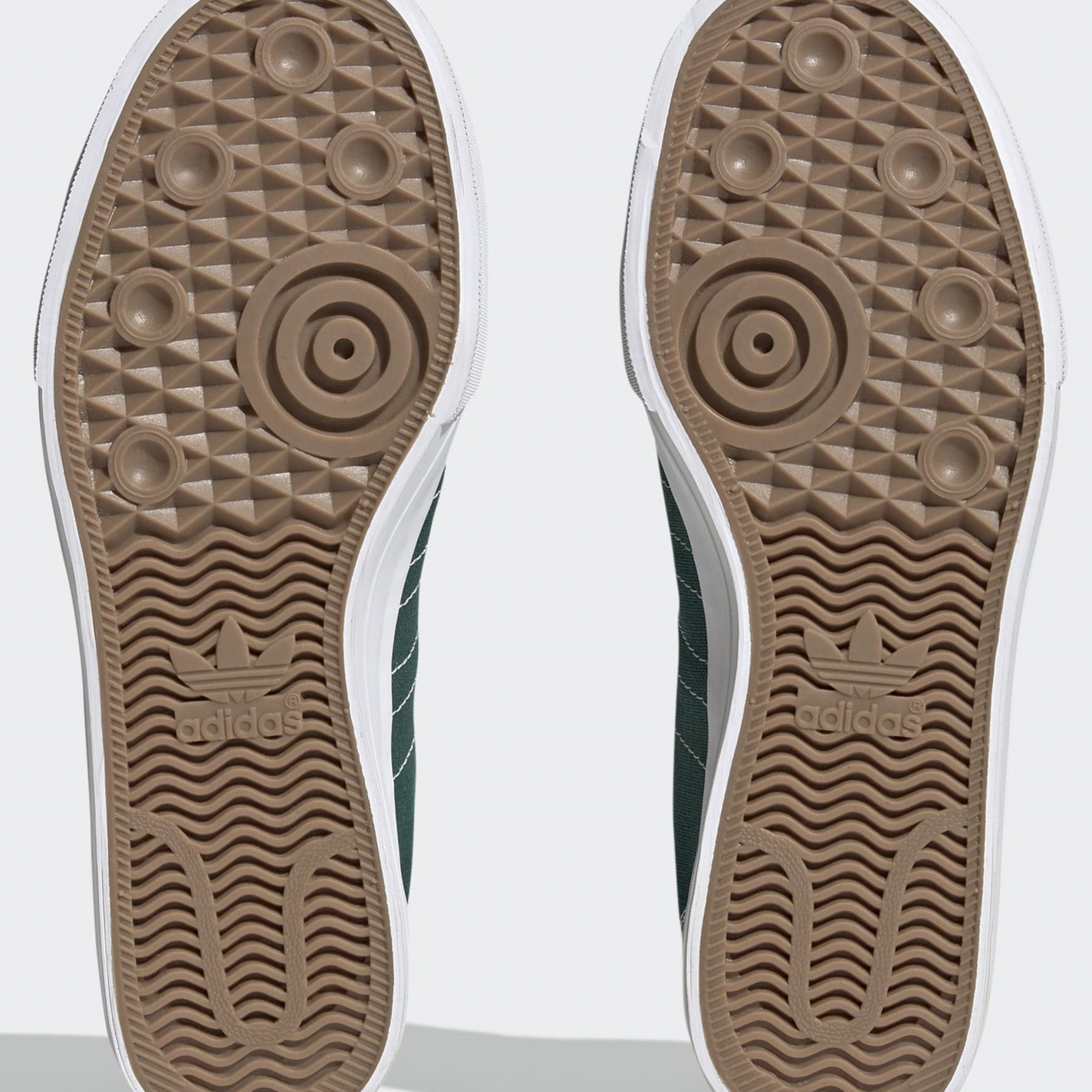 Фото № 5 с приближением к товару «‎Adidas Nizza HI RF »