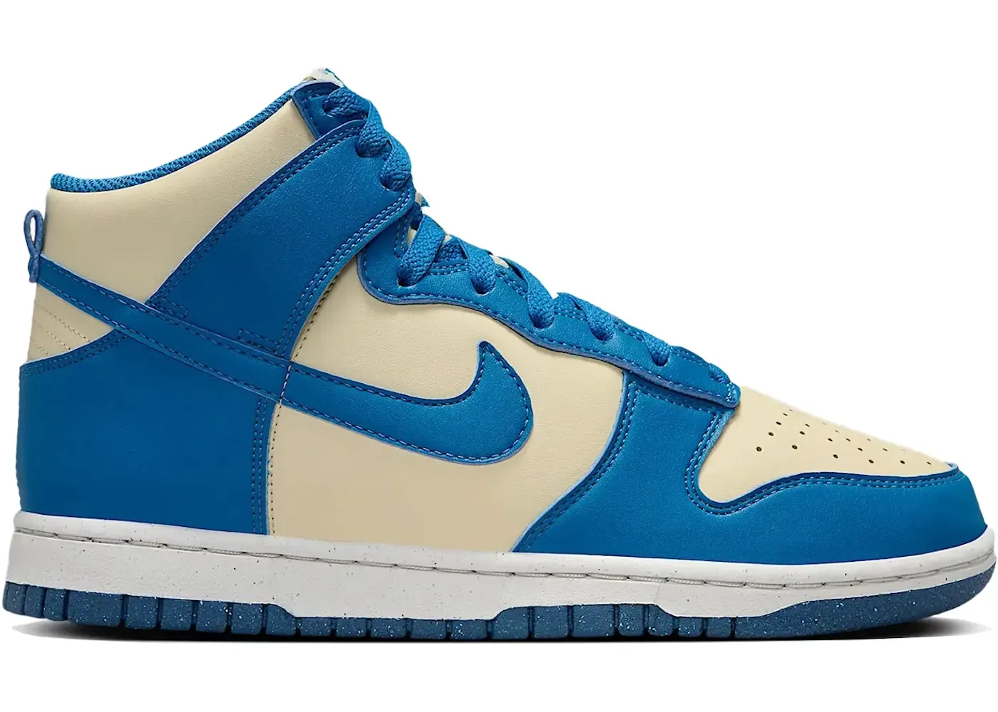 Фото № 1 с приближением к товару «‎Nike Dunk High Next Nature»