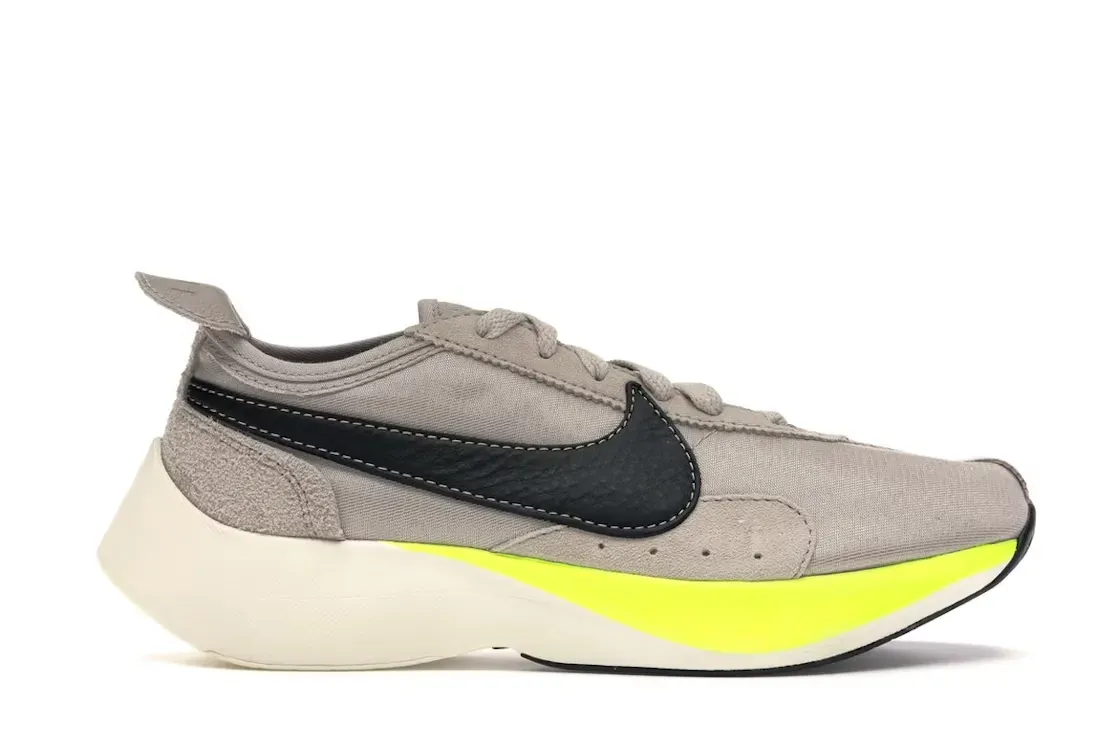 Фото № 1 с приближением к товару «‎Nike Moon Racer»