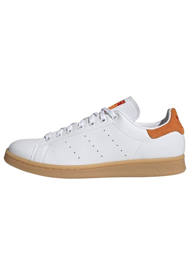 Фото № 4 с приближением к товару «‎Adidas Stan Smith »