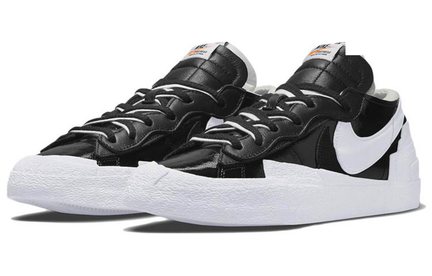 Фото № 3 с приближением к товару «‎sacai Nike Blazer Low Skate shoes Black Patent Leather»