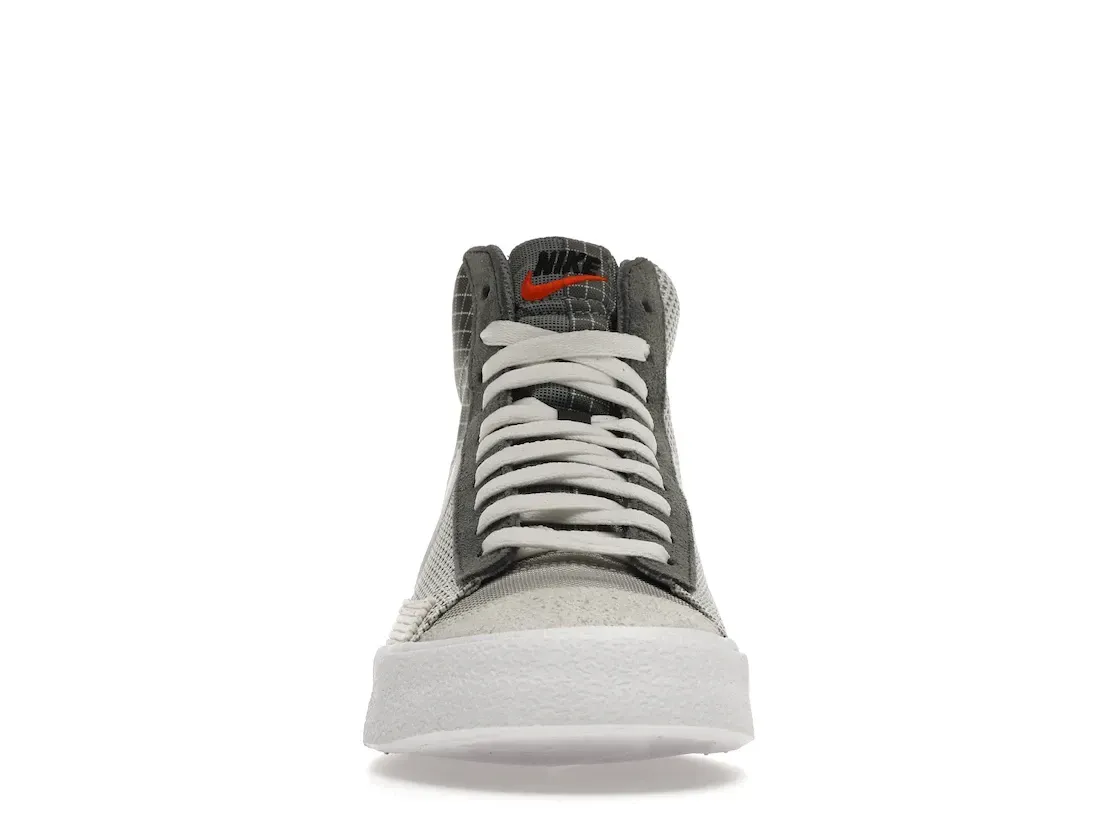 Фото № 2 с приближением к товару «‎Nike Blazer Mid 77 Patch Smoke Grey»