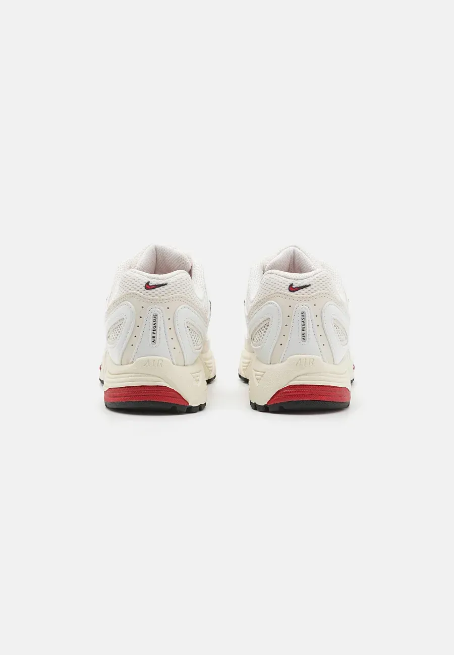 Фото № 3 с приближением к товару «‎AIR PEGASUS 2005»