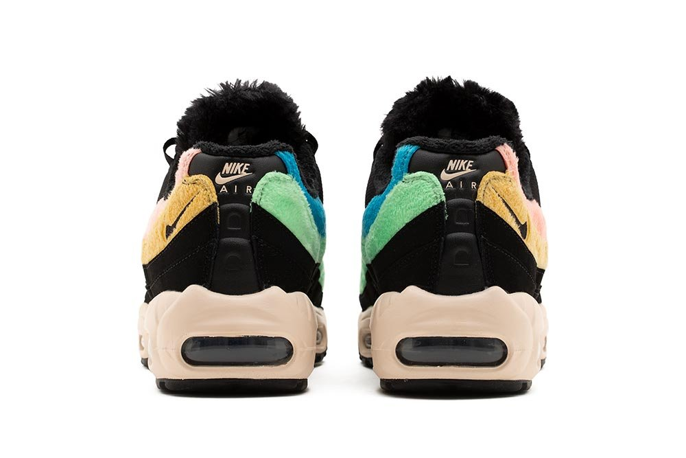 Фото № 3 с приближением к товару «‎Nike Wmns Air Max 95 PRM "Atomic Pink" BlackPinkBlue»