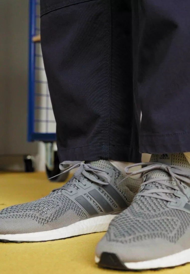 Фото № 2 с приближением к товару «‎ULTRABOOST 1.0»