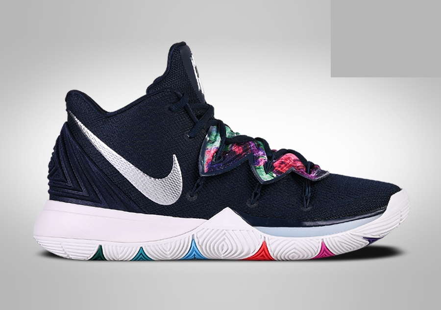 Фото № 1 с приближением к товару «‎Nike Kyrie 5 Multi Color »