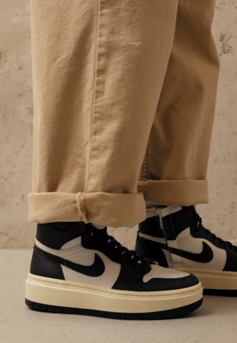 Фото № 2 с приближением к товару «‎AIR JORDAN 1 ELEVATE MID»