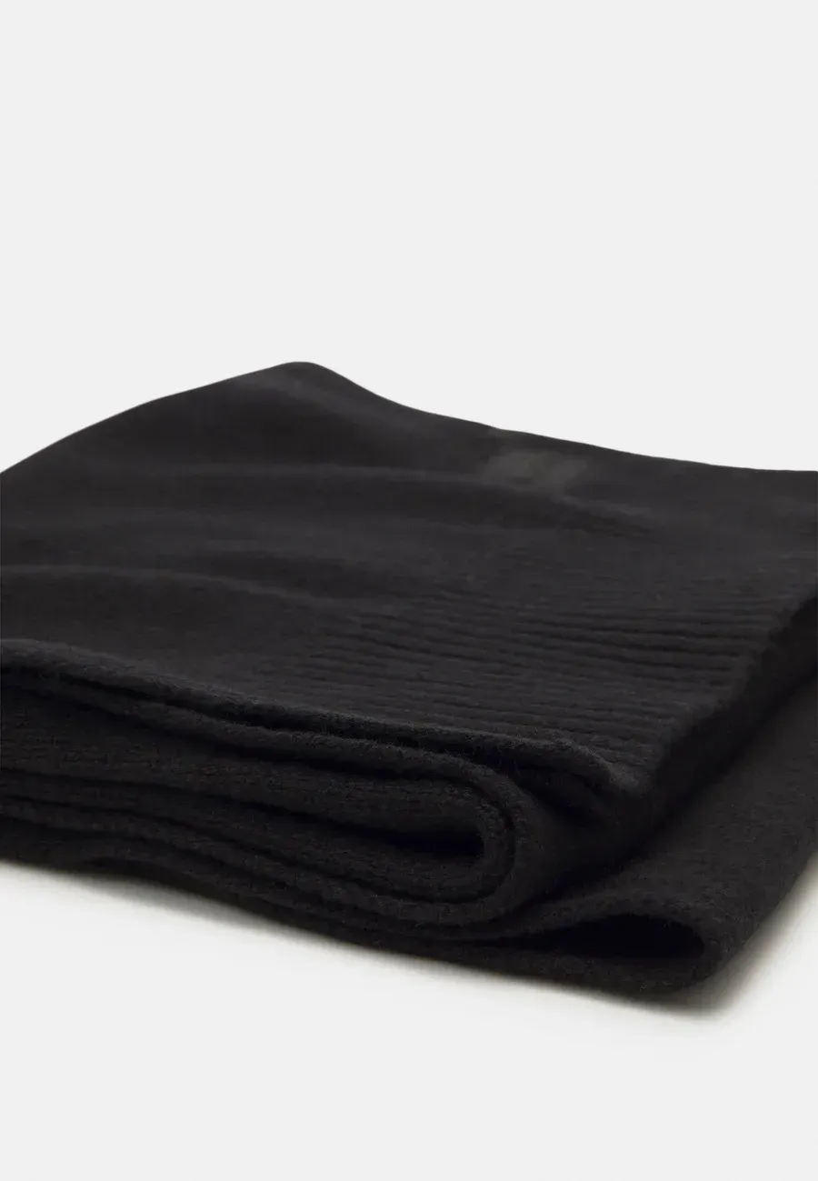 Фото № 4 с приближением к товару «‎AKAIO UNISEX»