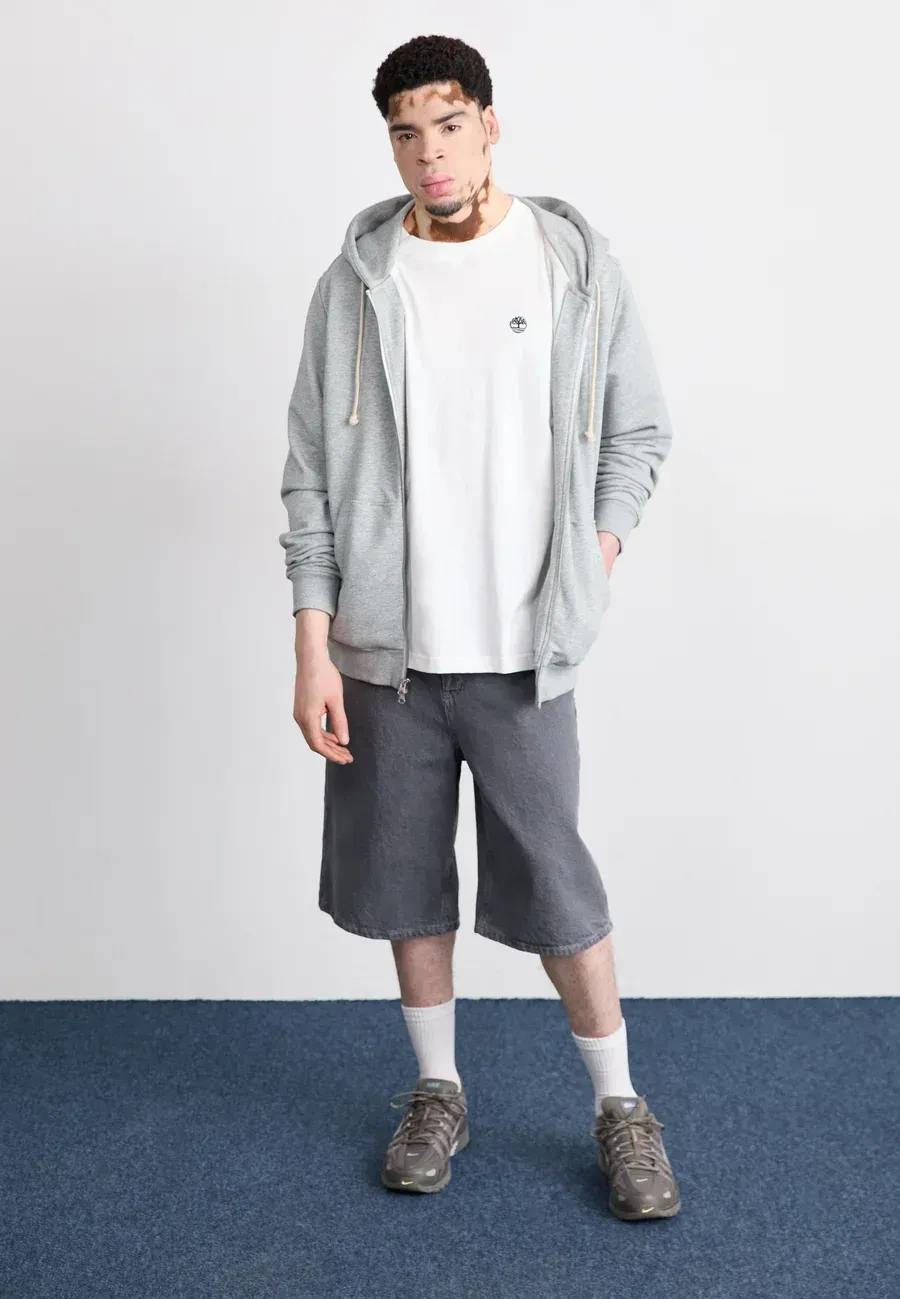 Фото № 3 с приближением к товару «‎P-6000 UNISEX»