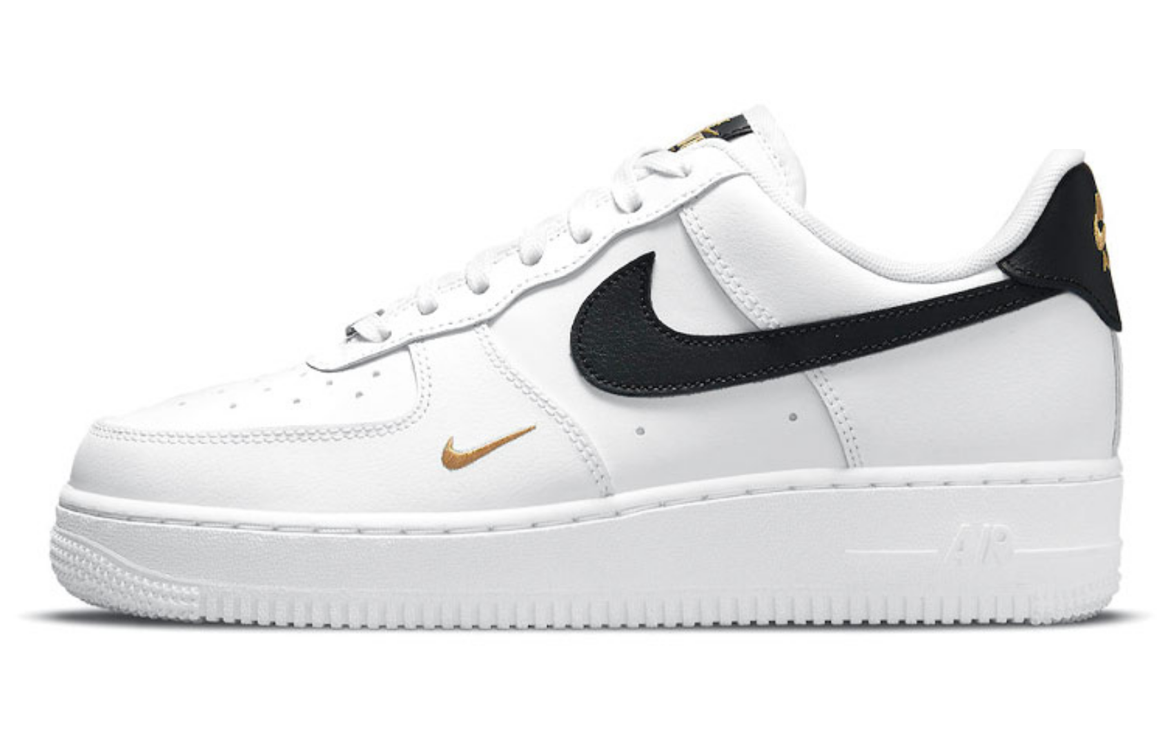 Фото № 1 с приближением к товару «‎Nike Air Force 1 Low 07 Essential White Black Gold Mini Swoosh»