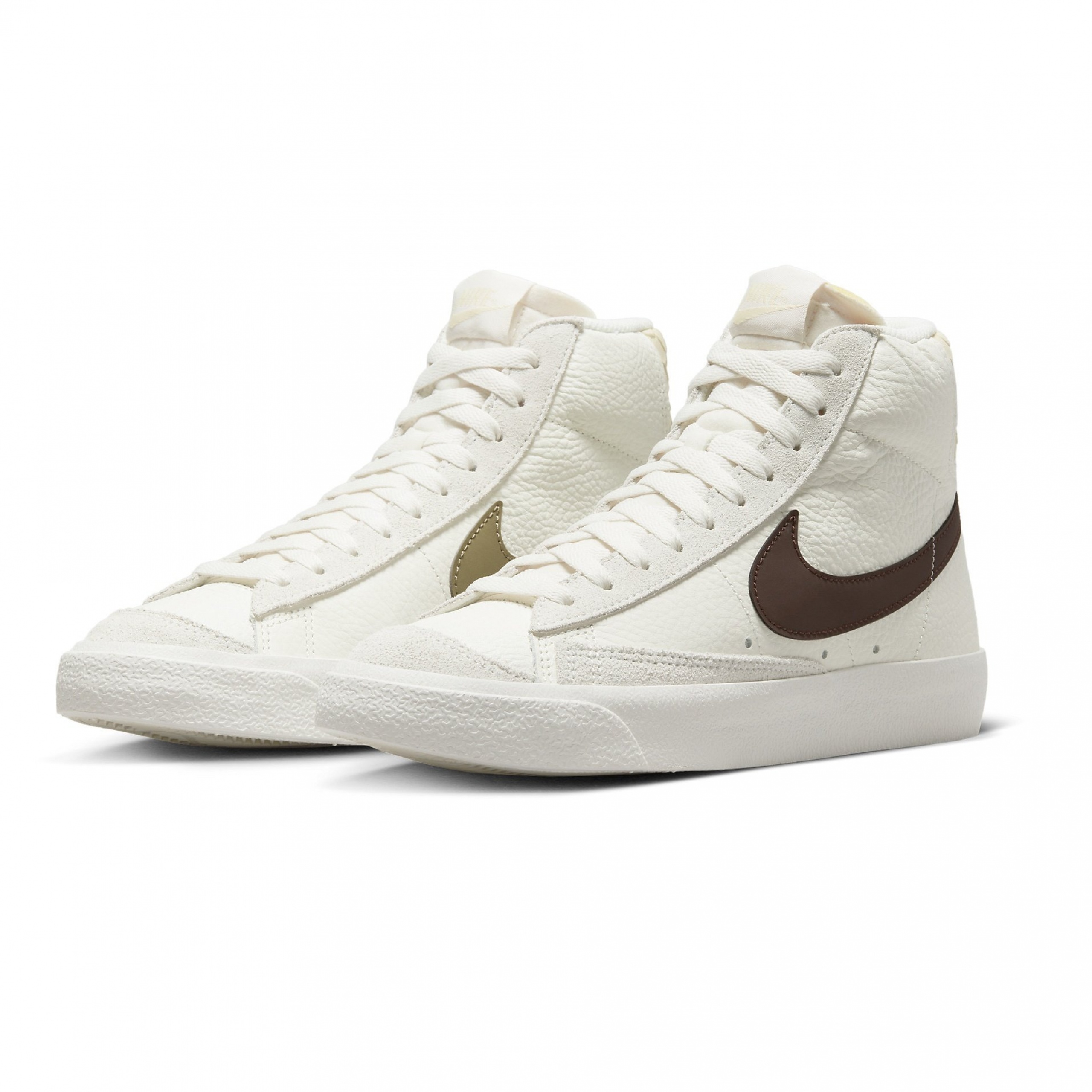 Фото № 4 с приближением к товару «‎Nike »