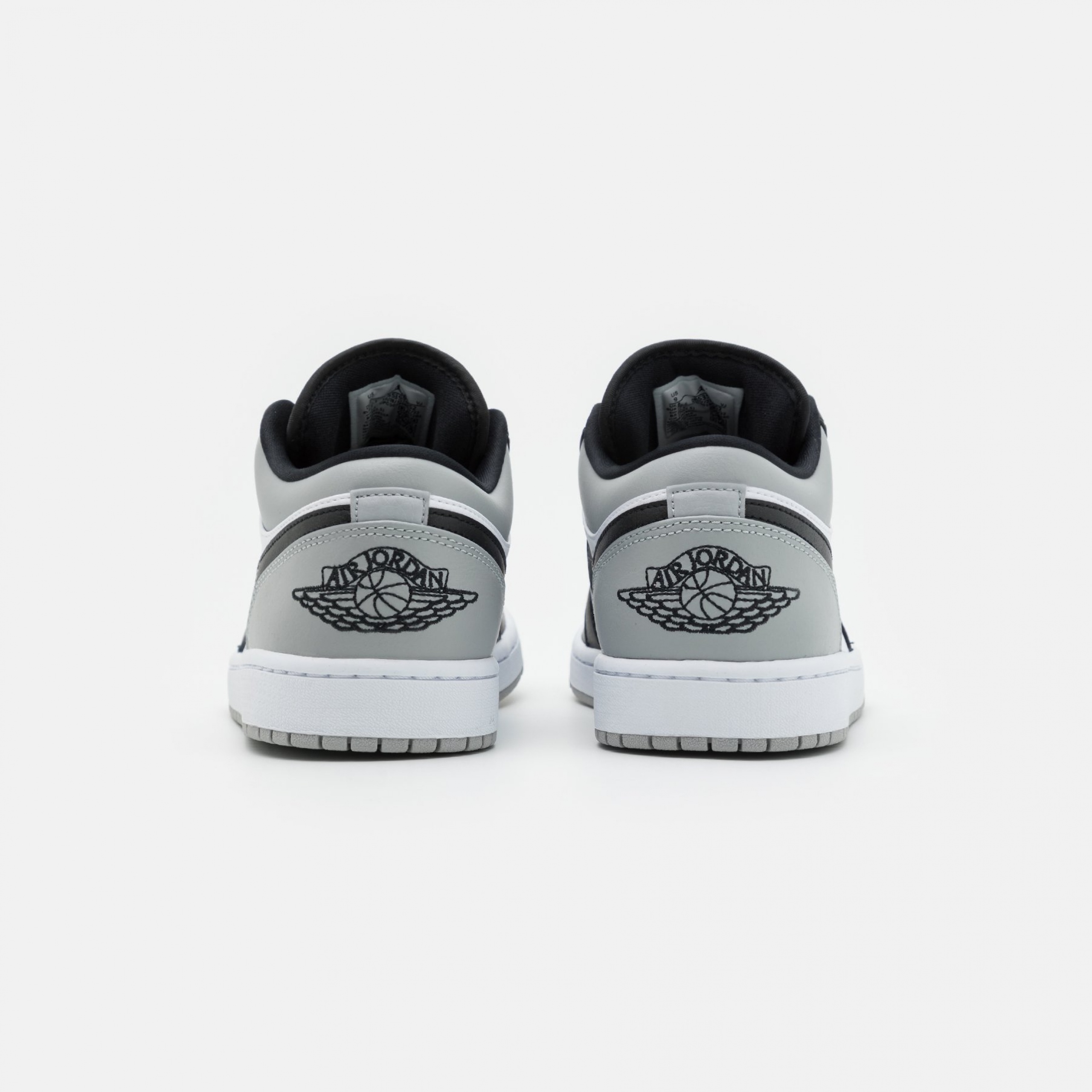 Фото № 3 с приближением к товару «‎Air Jordan 1 »