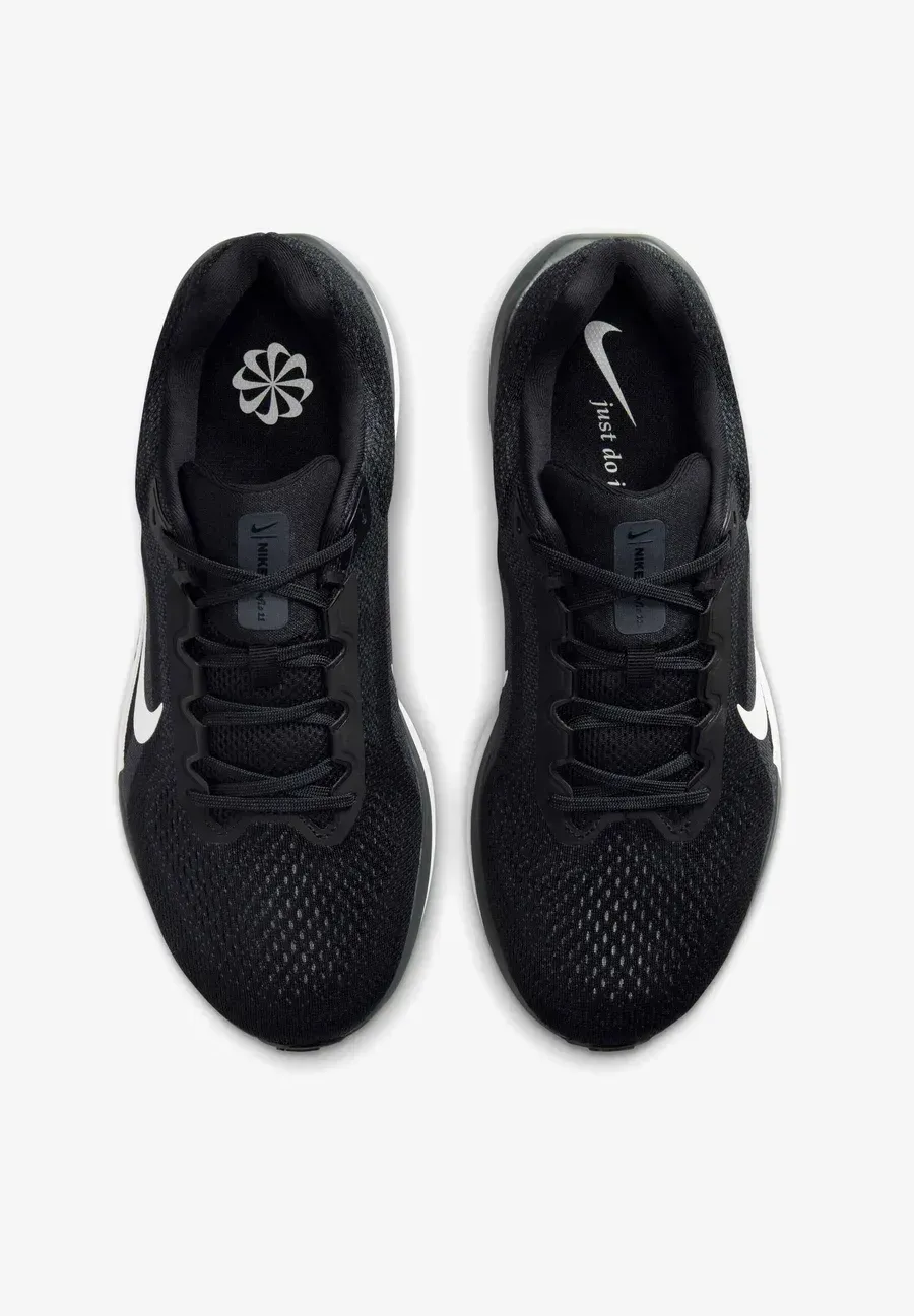 Фото № 3 с приближением к товару «‎Road running shoes»