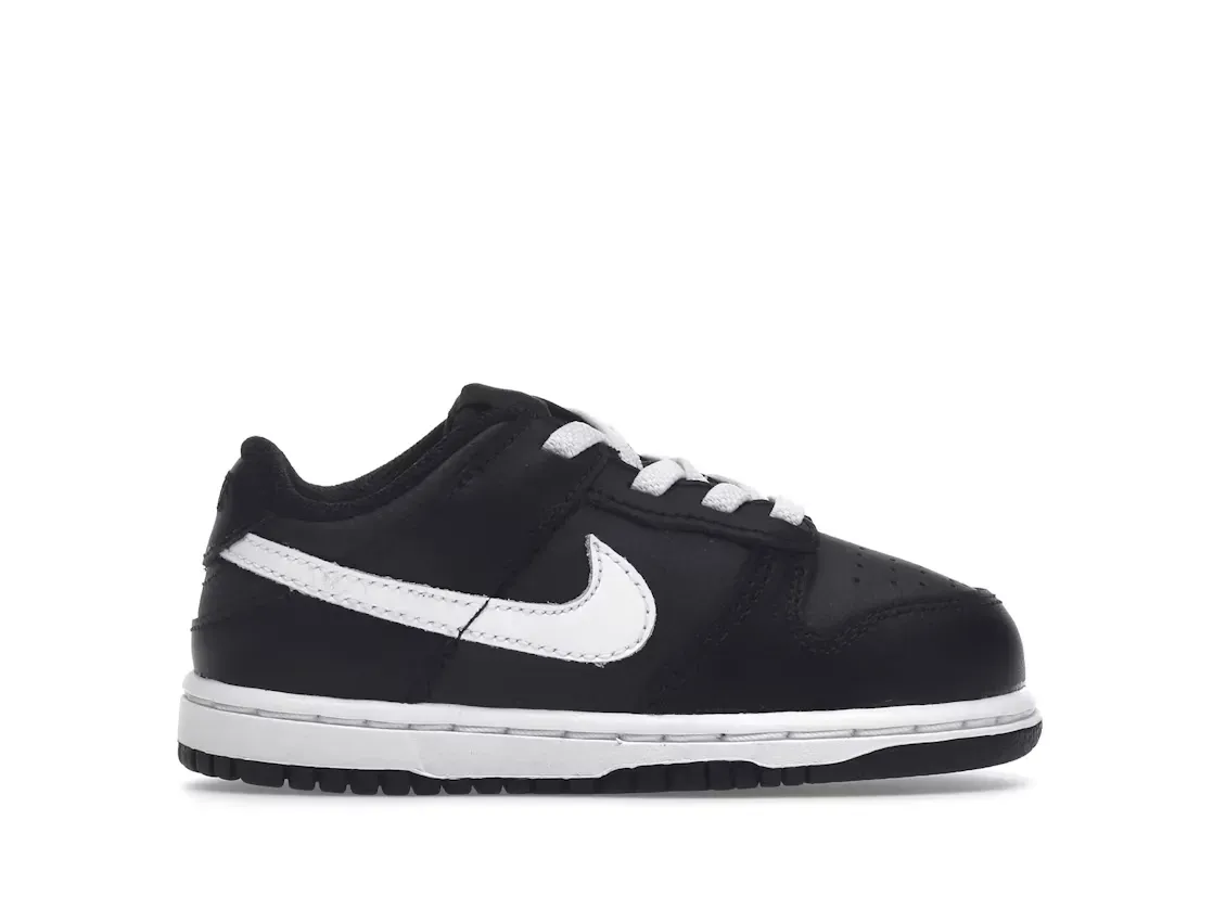 Фото № 1 с приближением к товару «‎Nike Dunk Low»