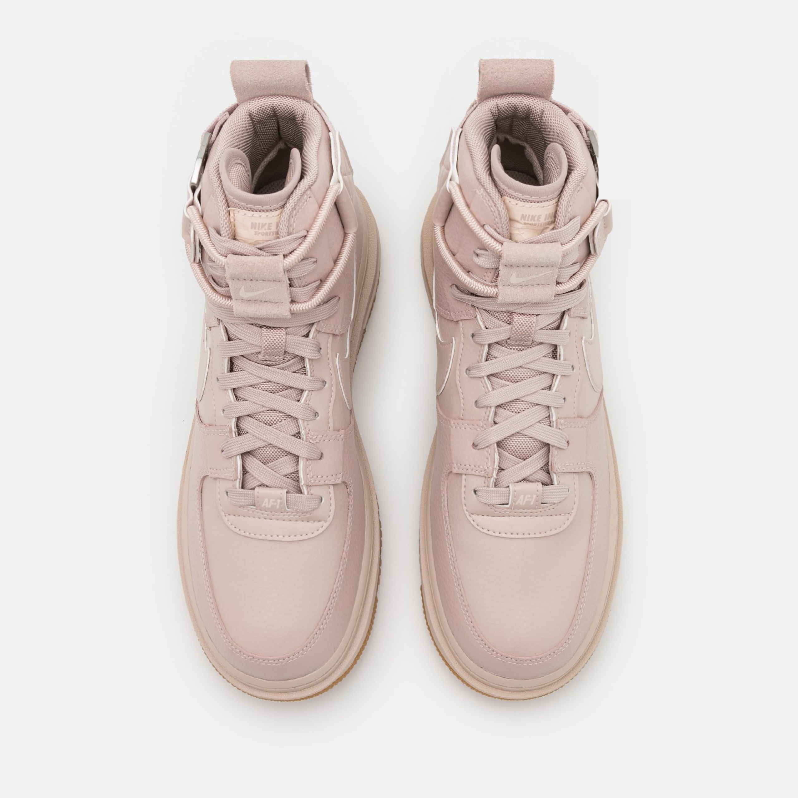 Фото № 5 с приближением к товару «‎Nike Af1 UT 2.0 »