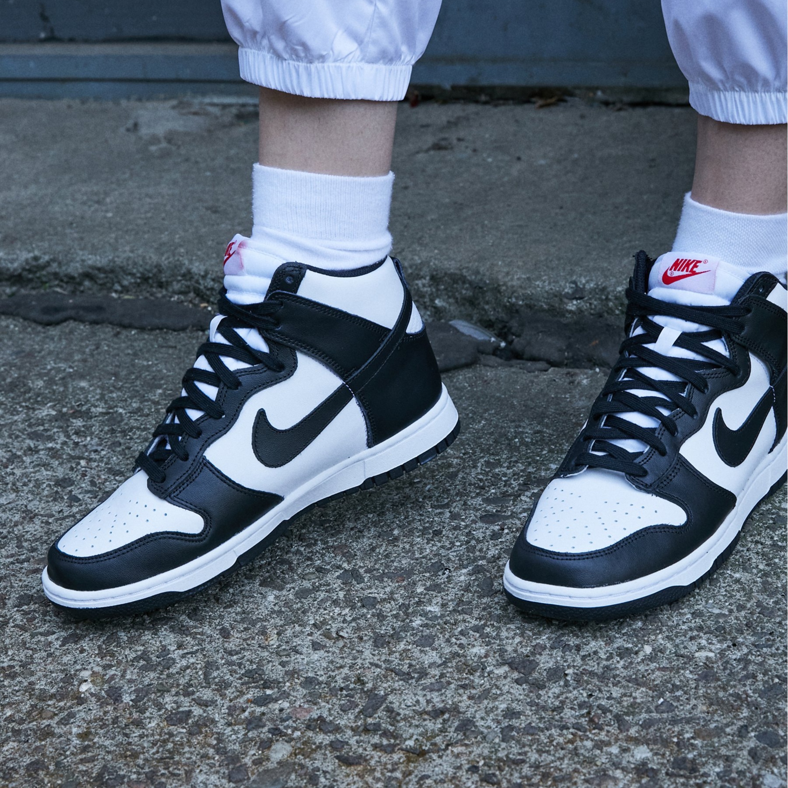 Фото № 1 с приближением к товару «‎Nike W Dunk »