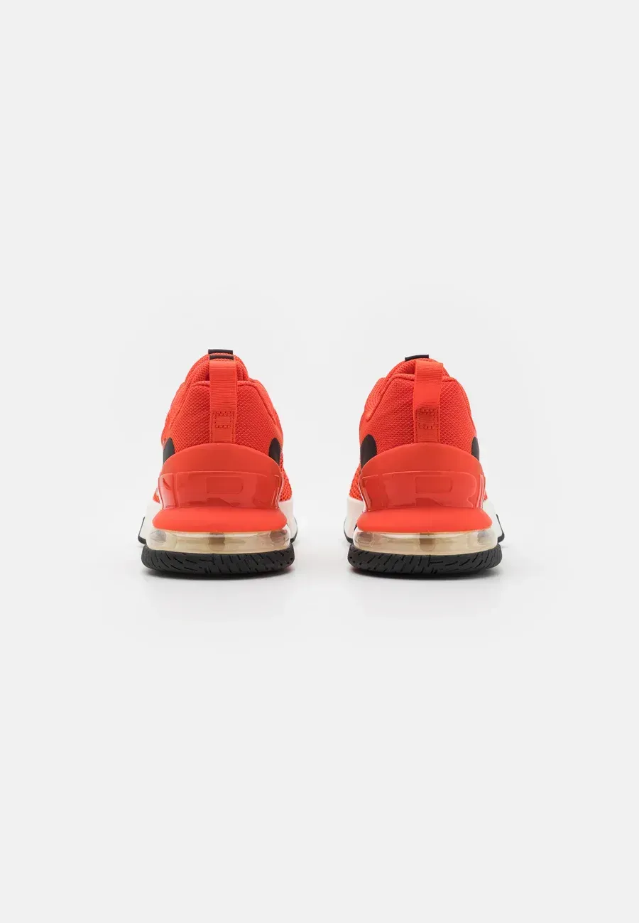 Фото № 3 с приближением к товару «‎AIR MAX ALPHA 6 UNISEX»