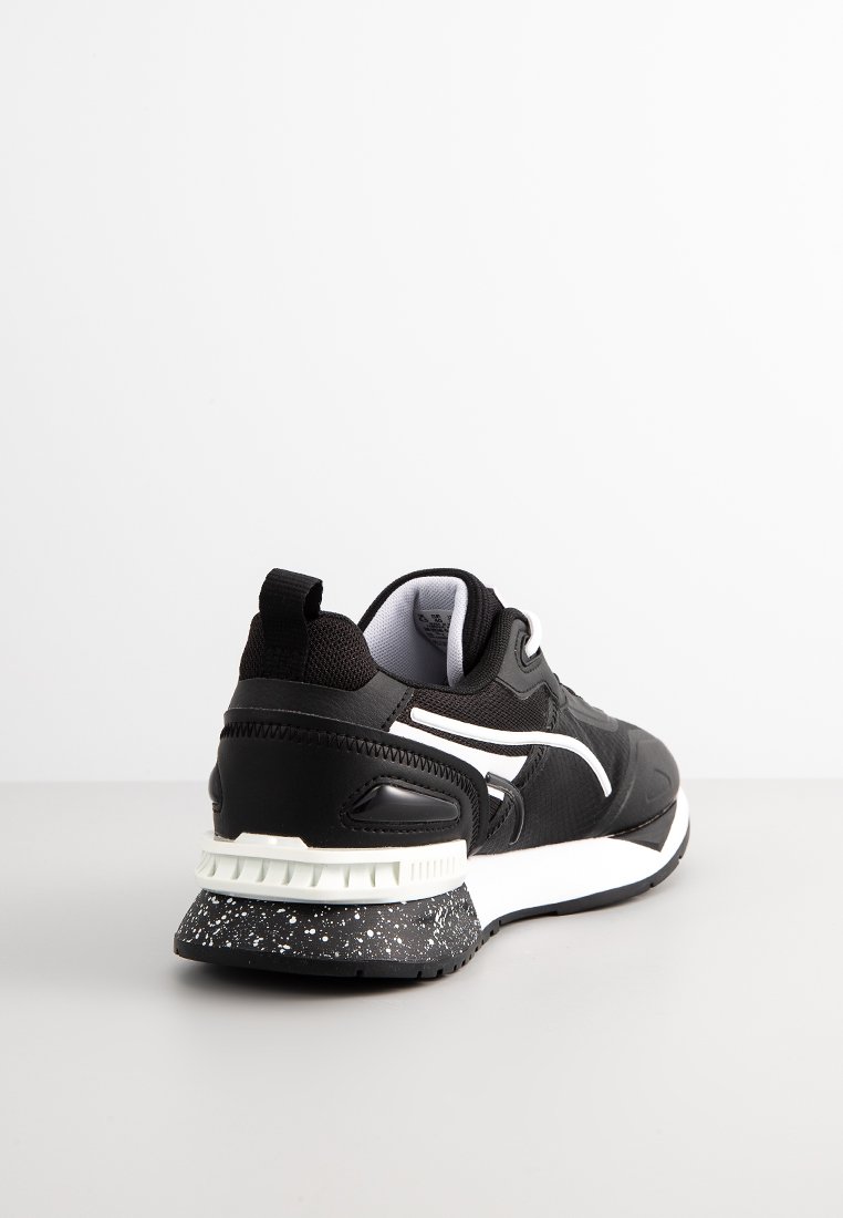 Фото № 4 с приближением к товару «‎Кроссовки Puma SPZZO1QSJ27-Q00»