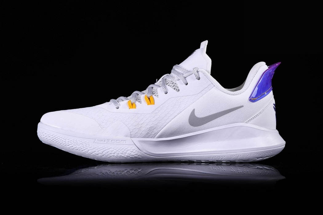 Фото № 1 с приближением к товару «‎Nike Kobe Mamba Fury Lakers Home »