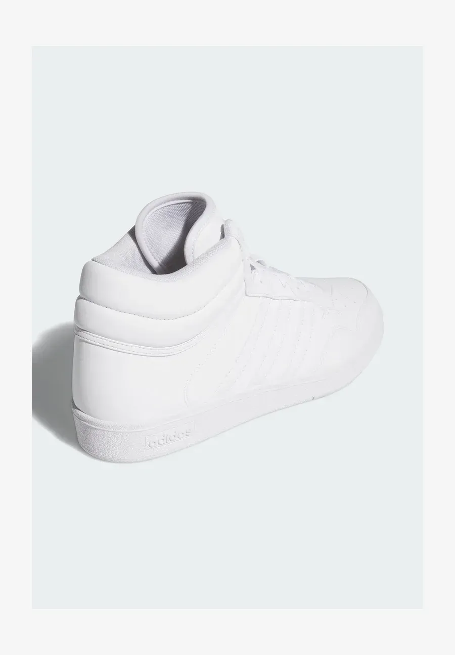 Фото № 4 с приближением к товару «‎High-top trainers»