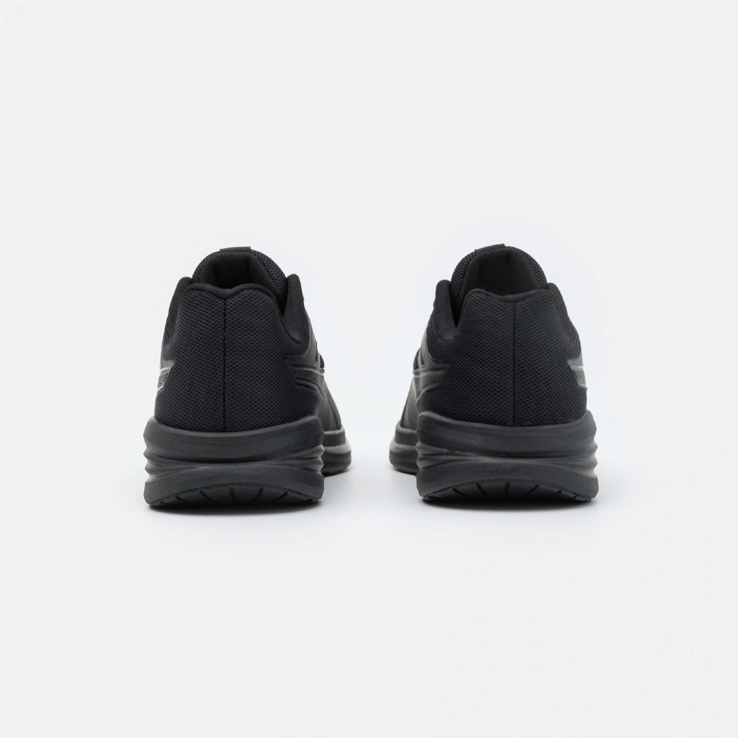 Фото № 3 с приближением к товару «‎Puma»