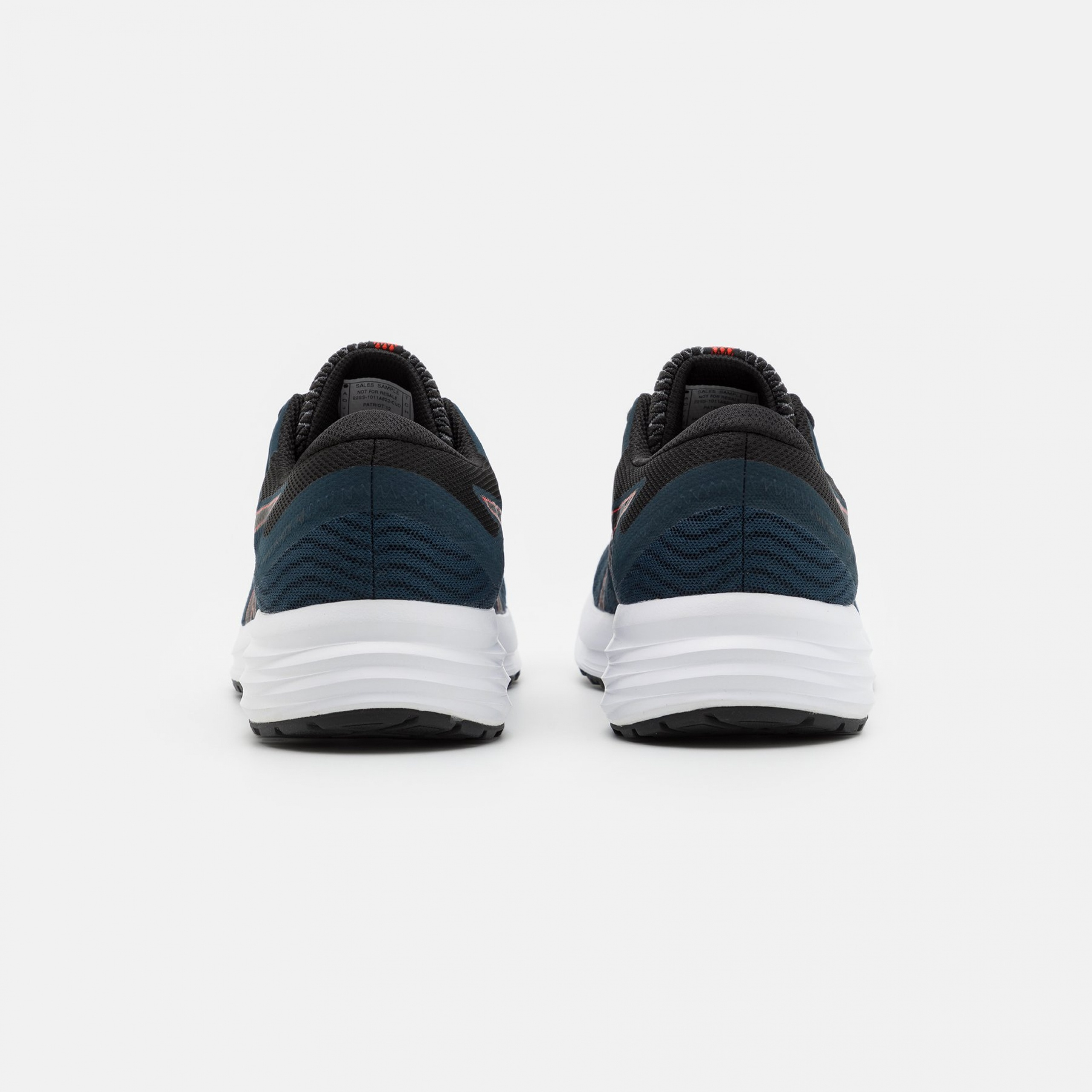 Фото № 2 с приближением к товару «‎Asics Patriot 12»