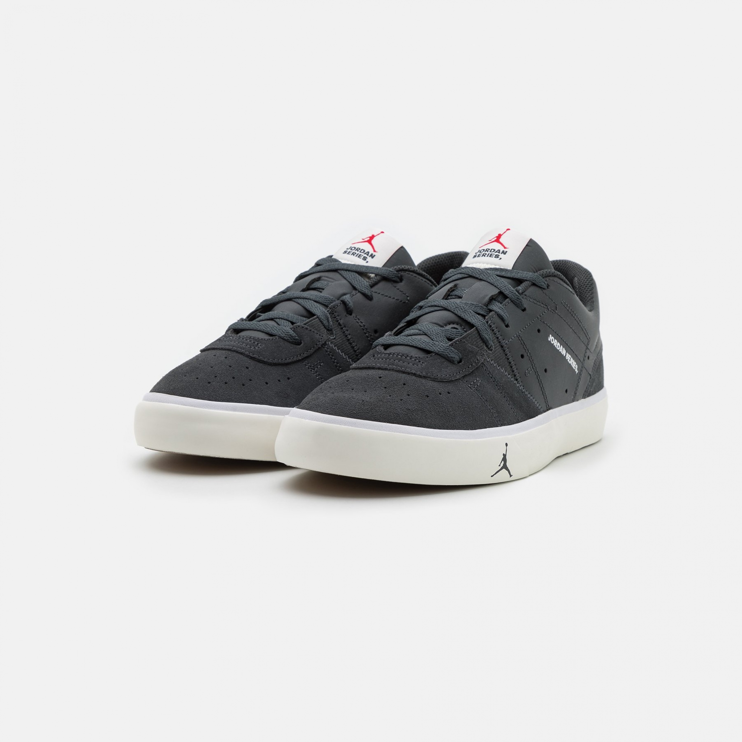 Фото № 2 с приближением к товару «‎Jordan Series ES »