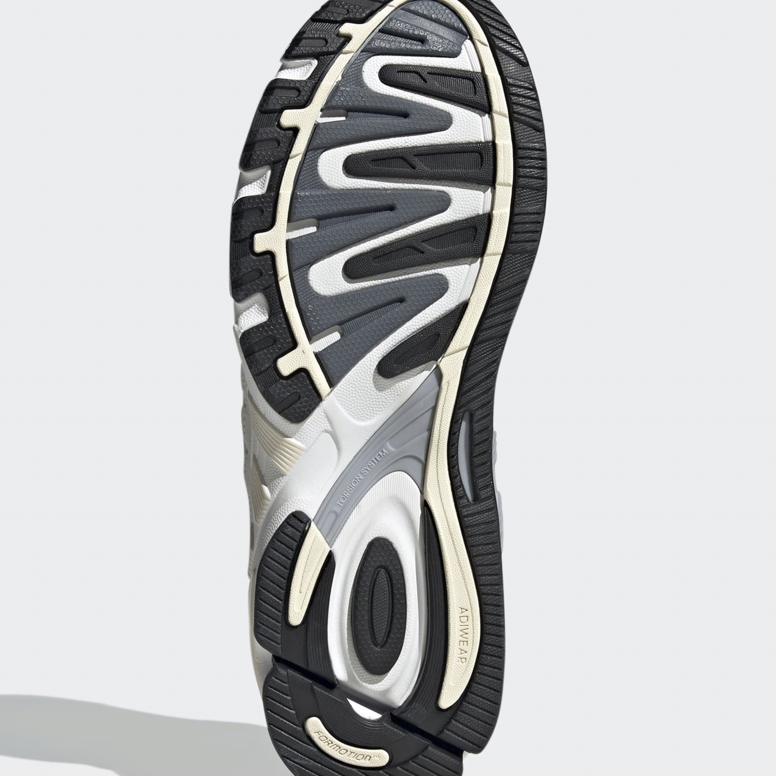 Фото № 5 с приближением к товару «‎Adidas Response CL »