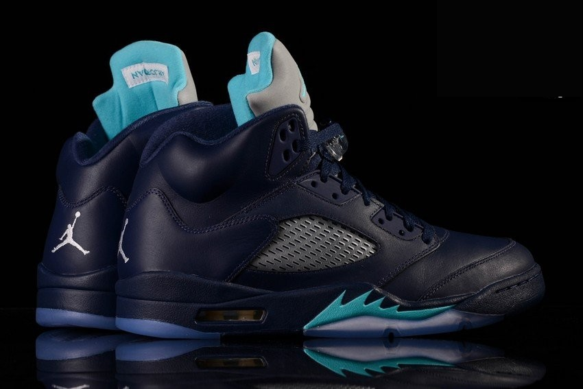 Фото № 3 с приближением к товару «‎Nike Air Jordan 5 Retro Navy BG »