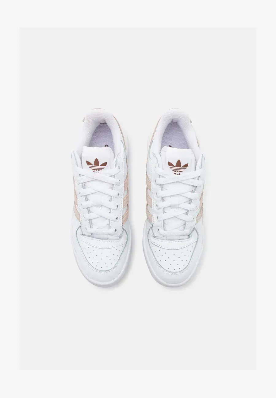 Фото № 4 с приближением к товару «‎FORUM BOLD STRIPES»