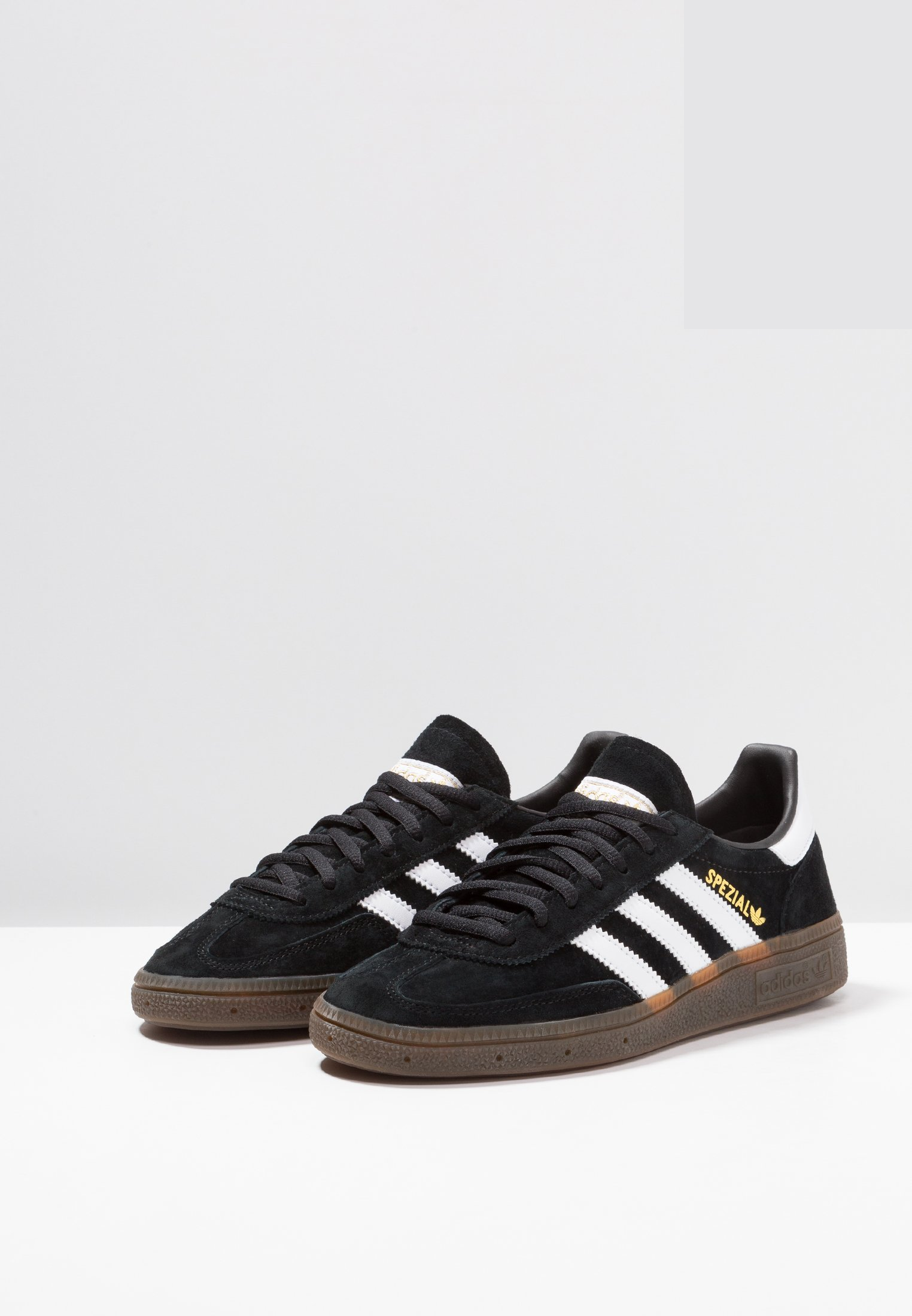 Фото № 2 с приближением к товару «‎Adidas Spezial »