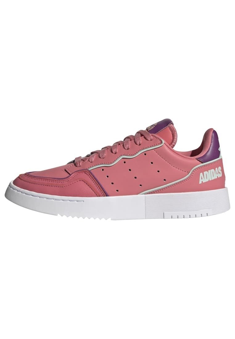 Фото № 1 с приближением к товару «‎Adidas Supercourt W »