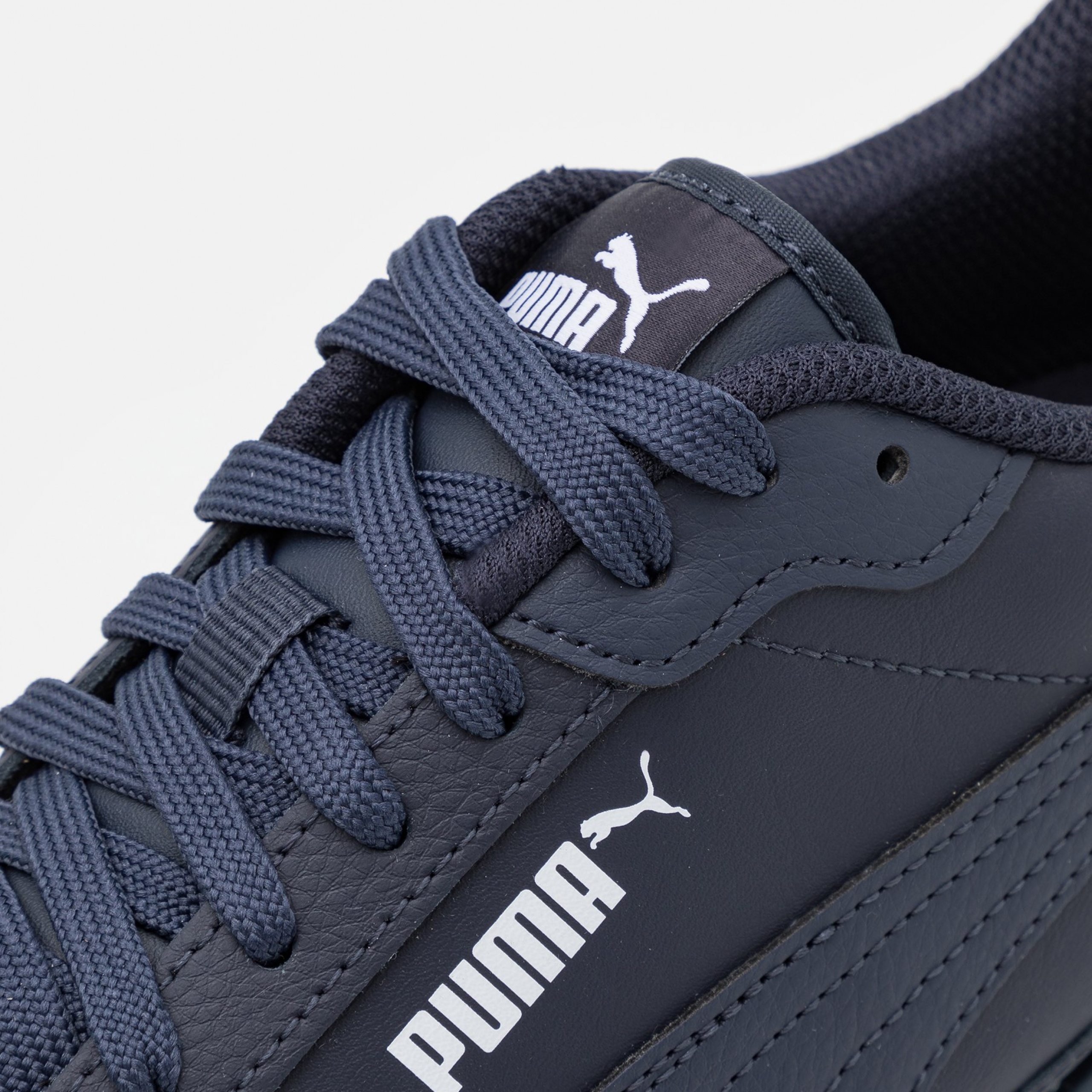 Фото № 5 с приближением к товару «‎Puma »