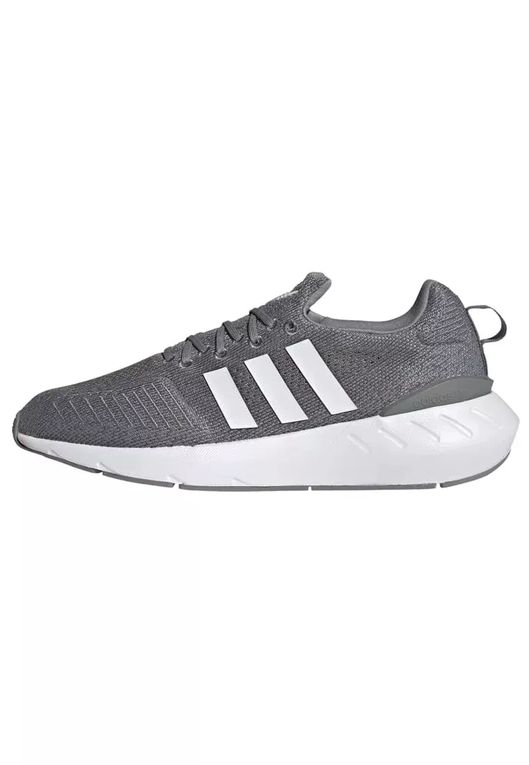 Фото № 1 с приближением к товару «‎SWIFT RUN 22 UNISEX»