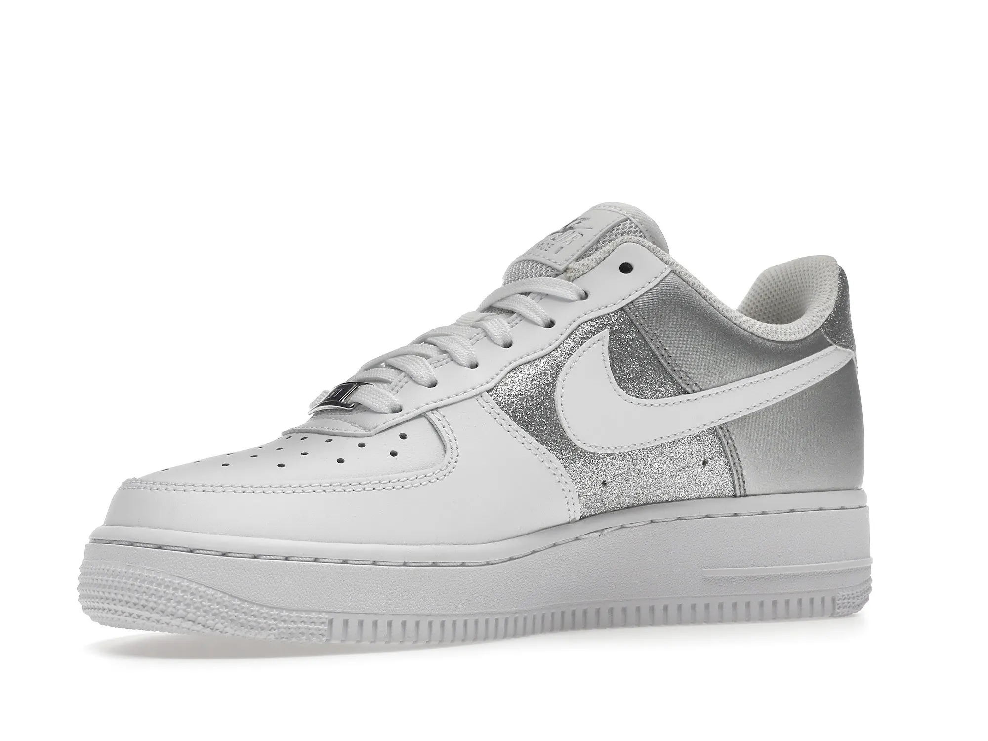 Фото № 4 с приближением к товару «‎Nike Air Force 1 Low 07 White Metallic Silver »
